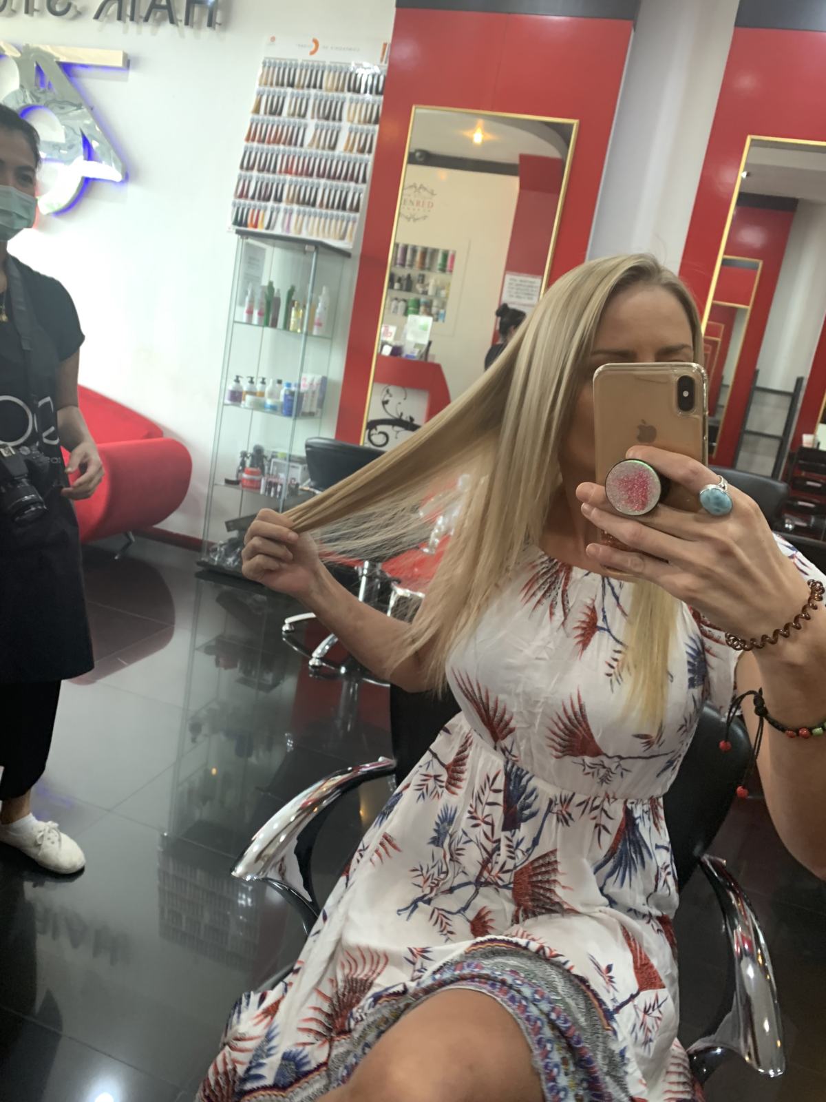 recommended hairdressers for doing blonde hair in Bangkok